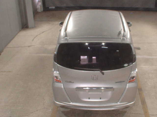 HONDA FREED 2011