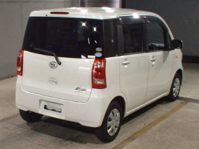 DAIHATSU TANTO EXE 2010