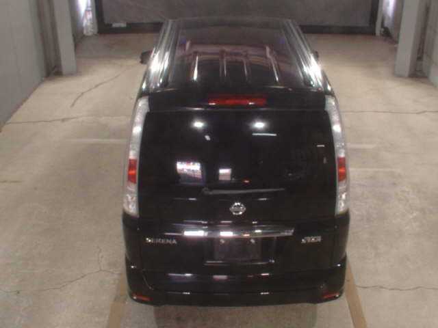 NISSAN SERENA 2010