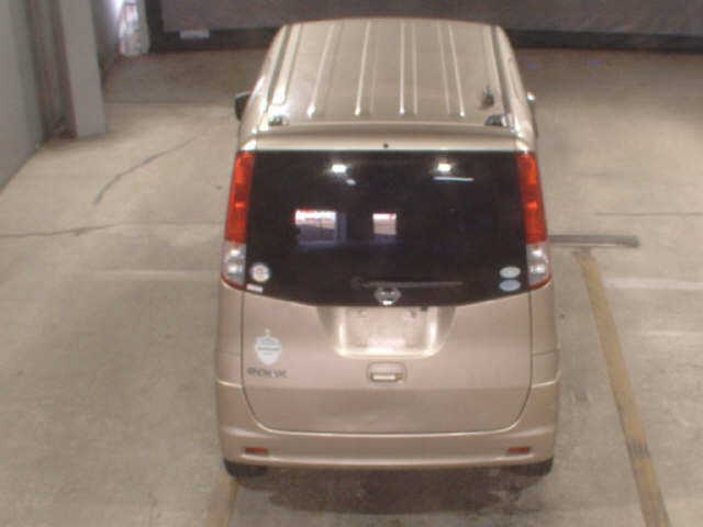 NISSAN ROOX 2010