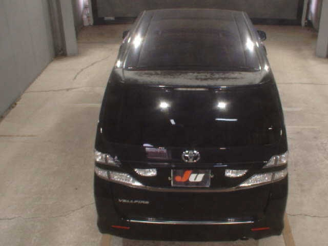 TOYOTA VELLFIRE 2009