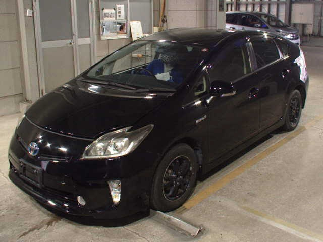 TOYOTA PRIUS 2014
