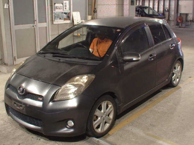 TOYOTA VITZ 2008