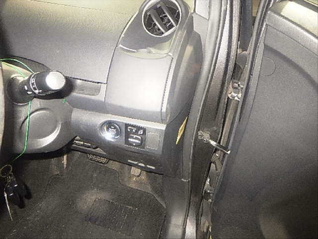 TOYOTA VITZ 2008
