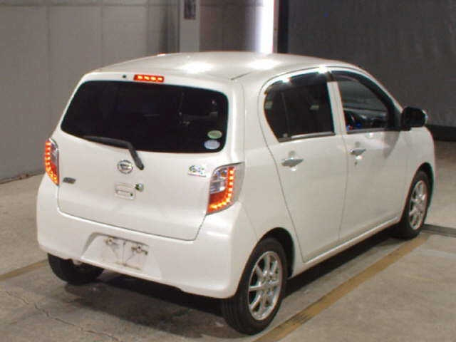 DAIHATSU MIRA E S 2012