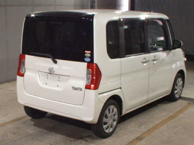 DAIHATSU TANTO 2018
