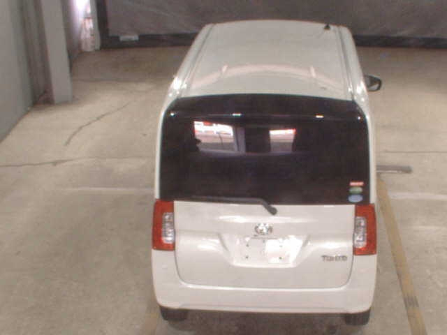 DAIHATSU TANTO 2018