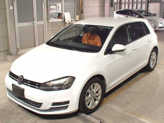 VOLKSWAGEN GOLF 2016
