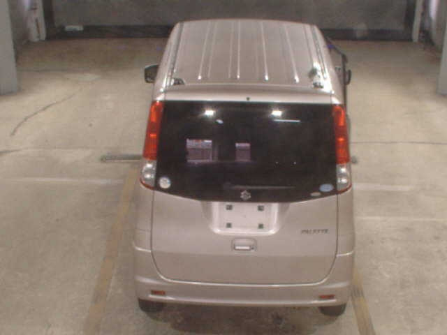 SUZUKI PALETTE 2012