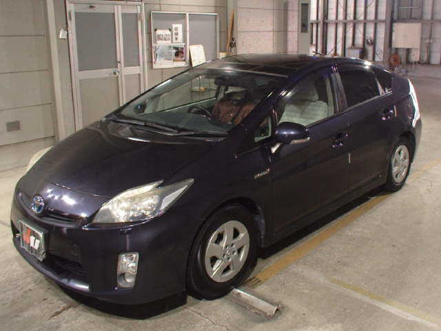 TOYOTA PRIUS 2011