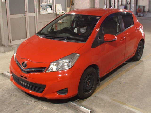 TOYOTA VITZ 2011