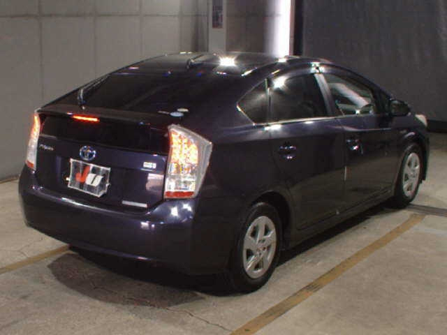 TOYOTA PRIUS 2011