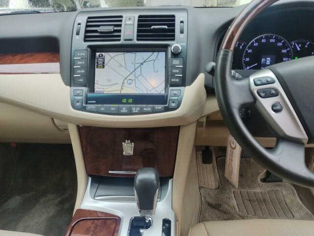 TOYOTA CROWN 2012