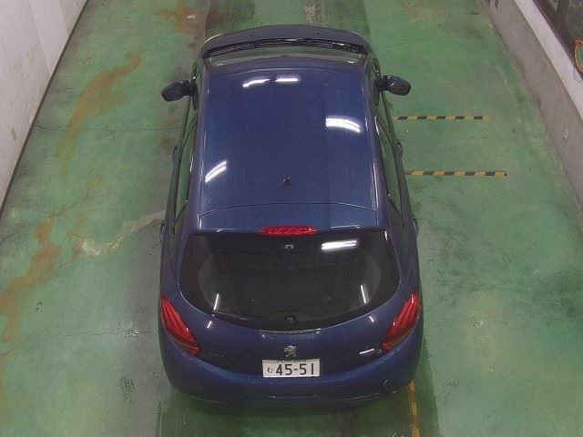 PEUGEOT 208 2016