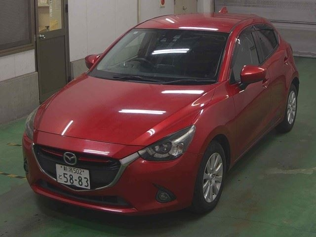 MAZDA DEMIO 2016