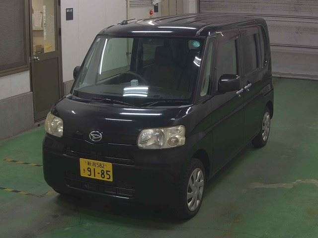 DAIHATSU TANTO 2013