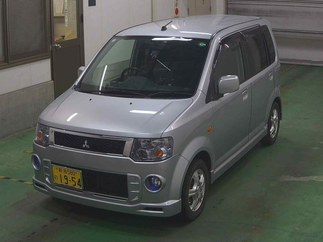 MITSUBISHI EK SPORTS 2011
