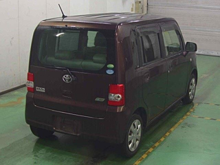TOYOTA PIXIS SPACE 2013