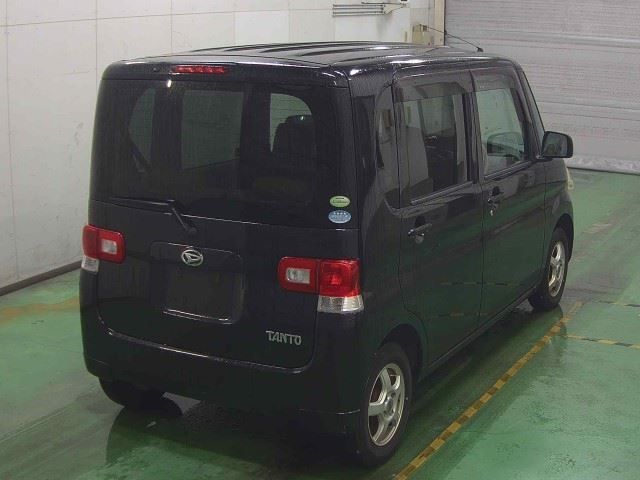 DAIHATSU TANTO 2008