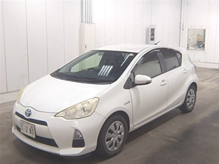 TOYOTA AQUA 2012