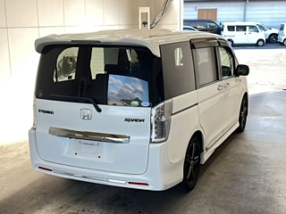 HONDA STEP WAGON 2013