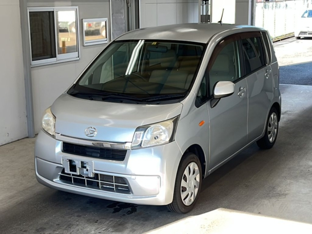DAIHATSU MOVE 2014