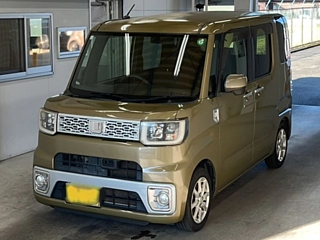 DAIHATSU WAKE 2015