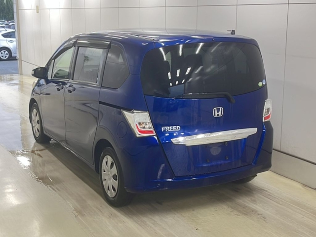 HONDA FREED 2012
