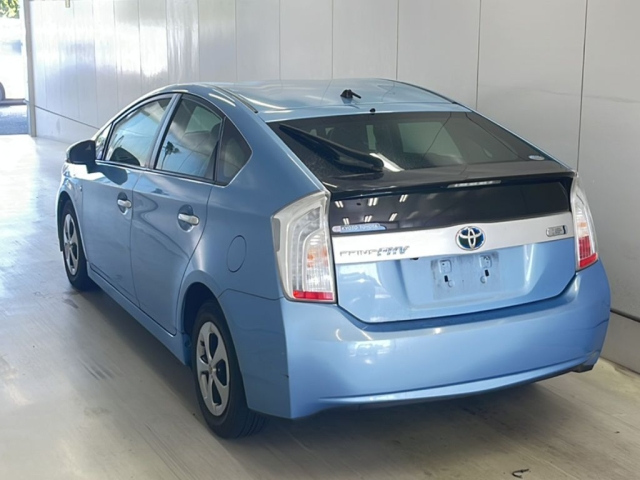 TOYOTA PRIUS PHV 2012