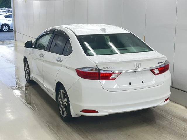 HONDA GRACE 2015