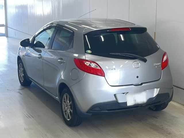 MAZDA DEMIO 2013