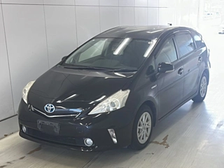 TOYOTA PRIUS ALPHA 2012