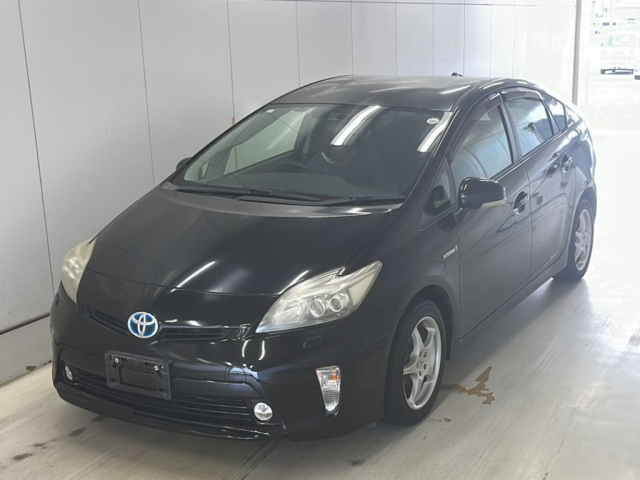 TOYOTA PRIUS 2013