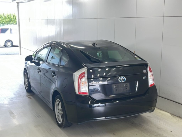 TOYOTA PRIUS 2013