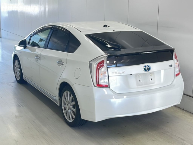 TOYOTA PRIUS 2013