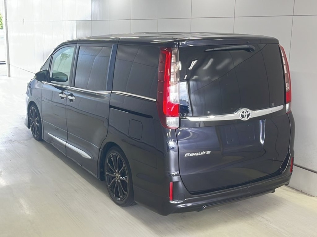 TOYOTA ESQUIRE 2014