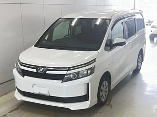 TOYOTA VOXY 2014