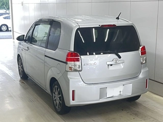 TOYOTA SPADE 2013