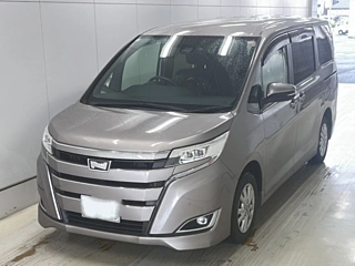 TOYOTA NOAH 2019
