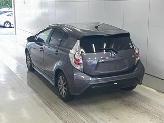 TOYOTA AQUA 2013