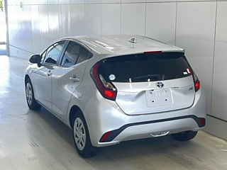 TOYOTA AQUA 2022