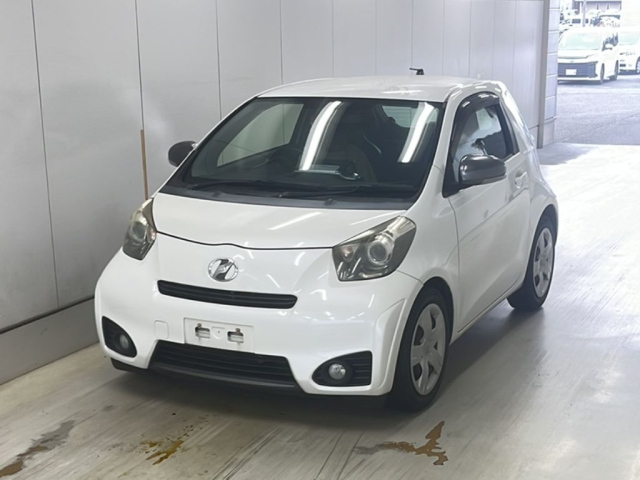 TOYOTA IQ 2012