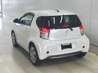 TOYOTA IQ 2012