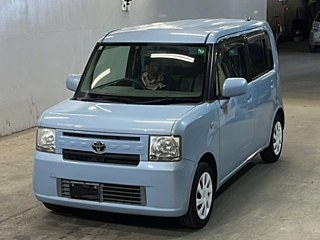 TOYOTA PIXIS SPACE 2011