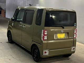 DAIHATSU WAKE 2016