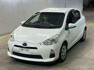 TOYOTA AQUA 2014