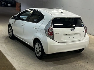 TOYOTA AQUA 2014