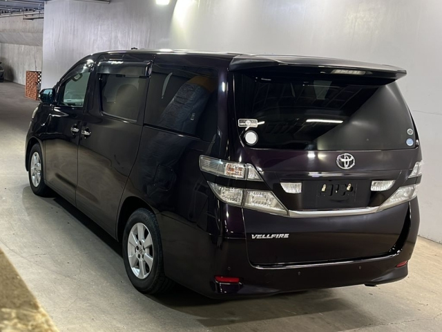 TOYOTA VELLFIRE 2010