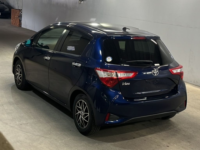 TOYOTA VITZ 2019