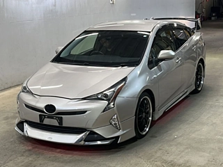 TOYOTA PRIUS 2016